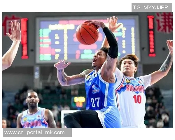 齐麟三分绝杀助新疆险胜福建哈雷尔首秀贡献7分6篮板表现出色